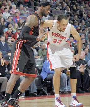 东体：国安提前一周飞抵苏州，3000球迷助威；决赛无高额奖金