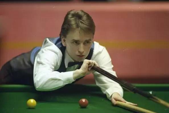 如何给孩子选择第一颗篮球？