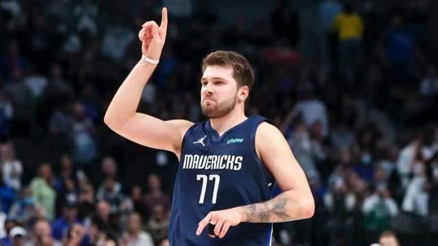 鲁尔：多特小将科尔-坎贝尔就转会接触了中日德兰和图尔贝里