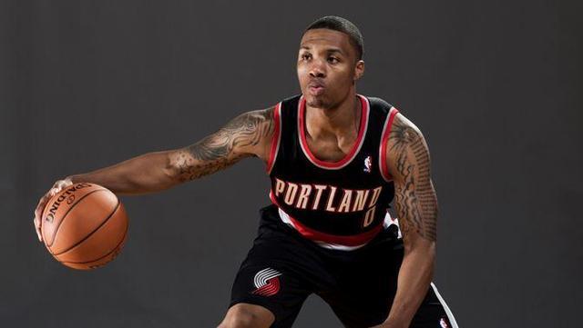 斯卡洛尼：要像没夺冠过那样争世界杯，梅西是否参赛他自己定