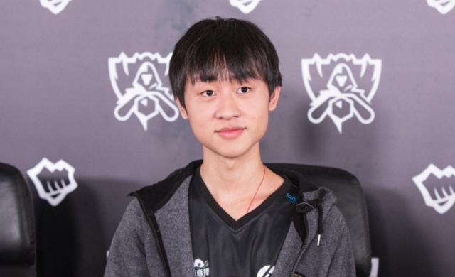 篮球勇士新签球员快速融入